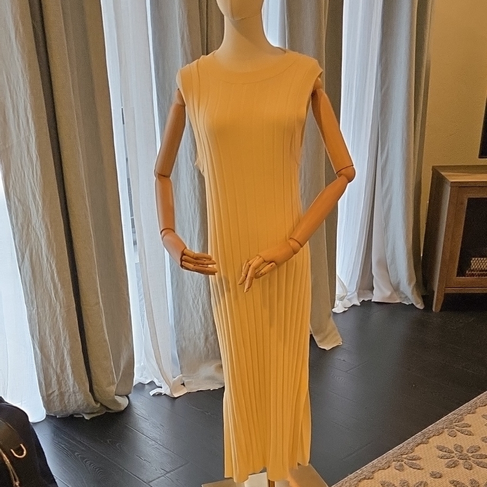 H&M Cream Ribbed Midi Dress